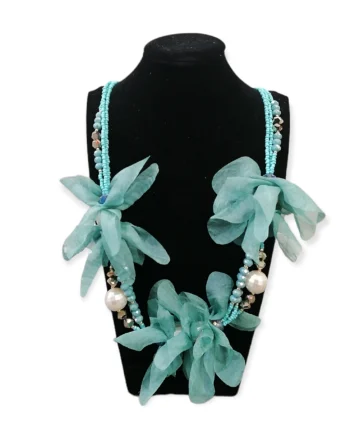 Collana Lunga con Fiori in Voile.