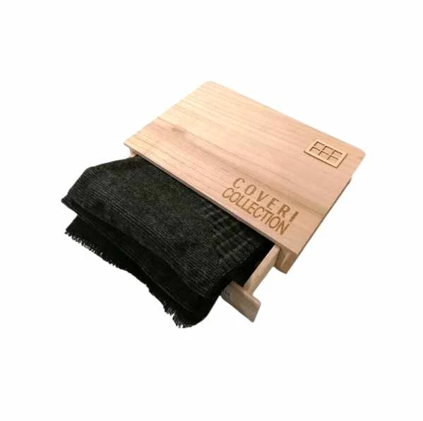 Cofanetto Regalo Uomo Coveri Collection con Sciarpa Tartan.